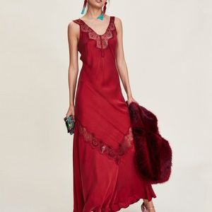 LPA Dress 102 in Bordeaux